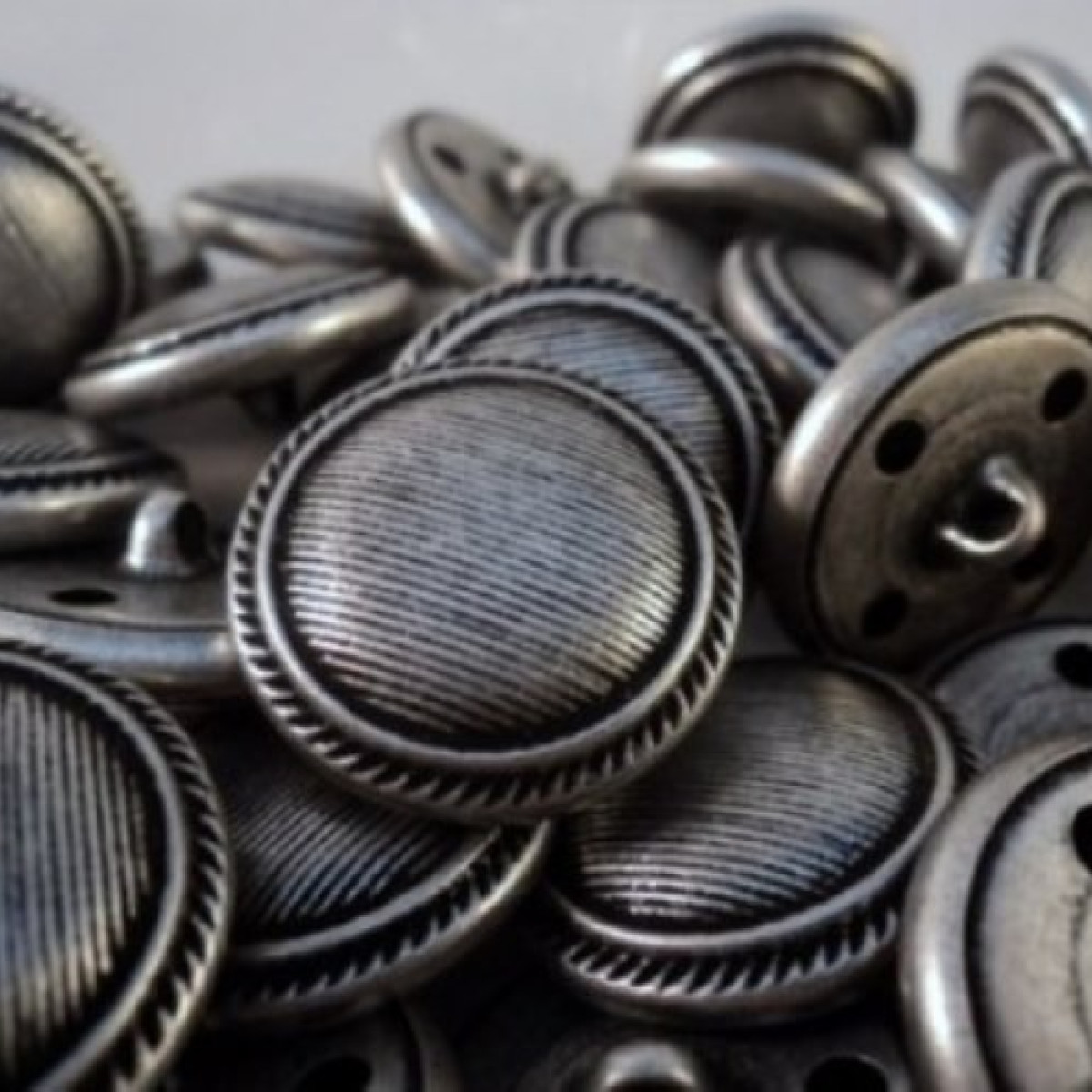 Shop - Product List - Italian Buttons Wholesale Shop